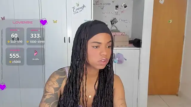 Snapshot of Marce_22 chatting on April 16, 2026, 2:01 am Marce 22 online show from April 16, 2026, 2:01 am