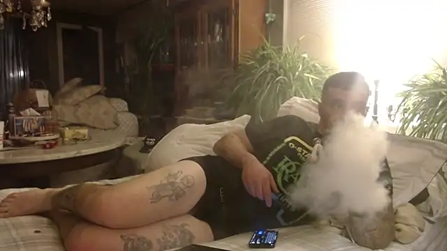 UnCuTupTheBuTT online show from November 21, 2025, 4:11 am