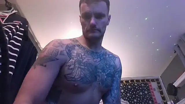 UnCuTupTheBuTT online show from February 25, 2026, 5:29 am