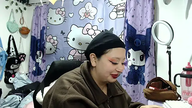 Snapshot of lussyevans24 chatting on July 28, 2026, 6:21 am lussyevans24 online show from July 28, 2026, 6:21 am