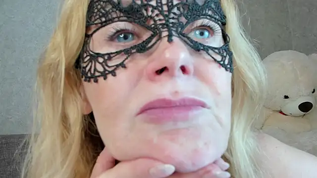 Snapshot of angelica_marquise chatting on July 3, 2026, 12:33 pm angelica marquise online show from July 3, 2026, 12:33 pm