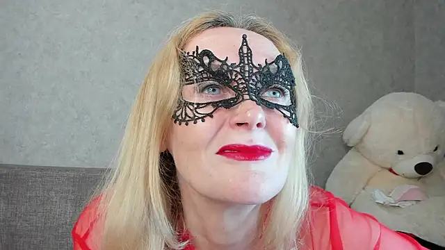 Snapshot of angelica_marquise chatting on July 13, 2026, 5:45 pm angelica marquise online show from July 13, 2026, 5:45 pm