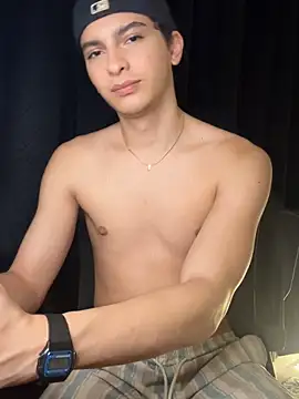 Snapshot of cybercosmiiic chatting on December 1, 2025, 10:43 pm cybercosmiiic online show from December 1, 2025, 10:43 pm