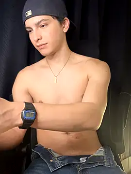 Snapshot of cybercosmiiic chatting on November 29, 2025, 8:09 pm cybercosmiiic online show from November 29, 2025, 8:09 pm