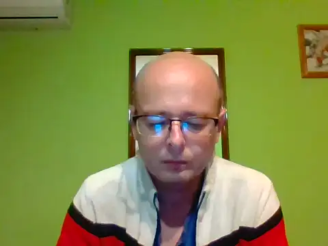 Snapshot of Tiger202441 chatting on October 17, 2025, 8:54 pm Tiger202441 online show from October 17, 2025, 8:54 pm