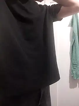 Snapshot of Dennis_2024 chatting on March 15, 2026, 8:43 am Dennis 2024 online show from March 15, 2026, 8:43 am