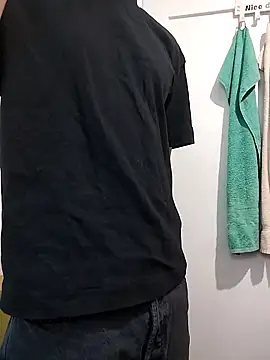 Snapshot of Dennis_2024 chatting on March 9, 2026, 9:40 pm Dennis 2024 online show from March 9, 2026, 9:40 pm