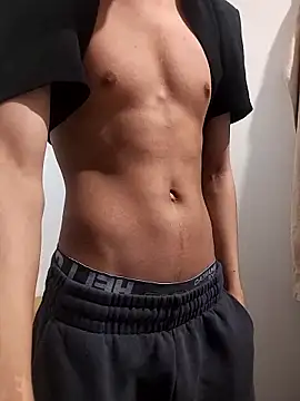 Snapshot of Dennis_2024 chatting on February 25, 2026, 7:36 pm Dennis 2024 online show from February 25, 2026, 7:36 pm