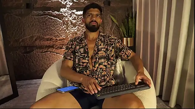 DannSaenz online show from April 23, 2026, 6:42 pm