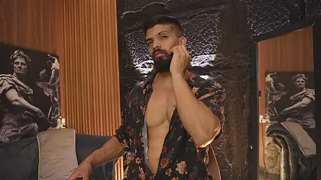 DannSaenz online show from October 11, 2025, 12:00 am