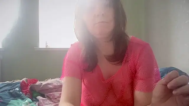 Diamond Tyler online show from May 1, 2026, 2:22 pm