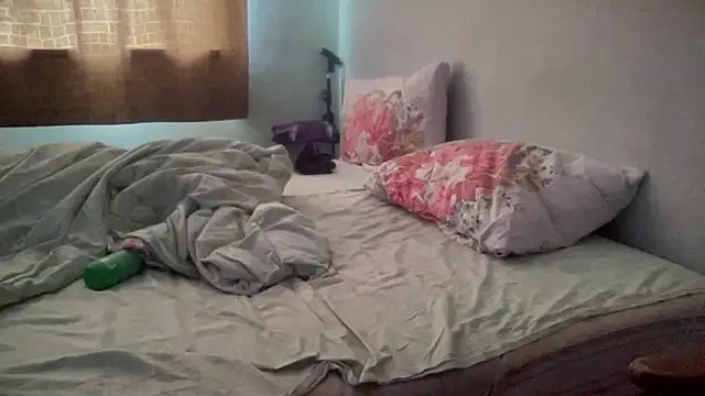Snapshot of Diamond_Tyler chatting on June 16, 2026, 5:40 am Diamond Tyler online show from June 16, 2026, 5:40 am