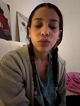 DanielaSaenz0 online show from October 13, 2025, 1:18 am