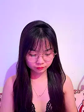 Snapshot of Maeve2k5 chatting on December 3, 2025, 12:55 am Maeve2k5 online show from December 3, 2025, 12:55 am