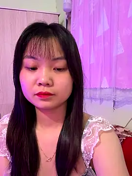 Snapshot of Maeve2k5 chatting on October 25, 2025, 9:19 am Maeve2k5 online show from October 25, 2025, 9:19 am