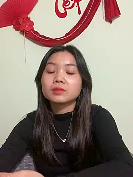 Maeve2k5 online show from January 24, 2025, 5:31 am