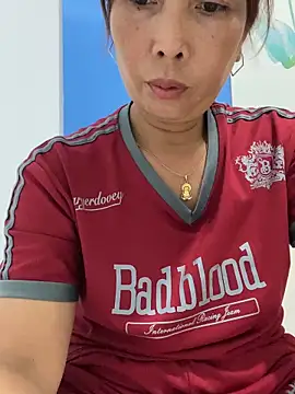 Snapshot of Linaannn chatting on June 12, 2026, 3:54 pm Linaannn online show from June 12, 2026, 3:54 pm