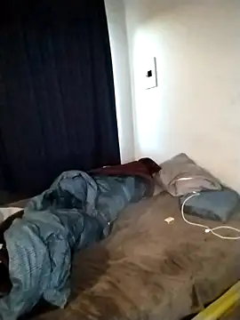 Convertiblechulo online show from October 22, 2025, 3:28 am