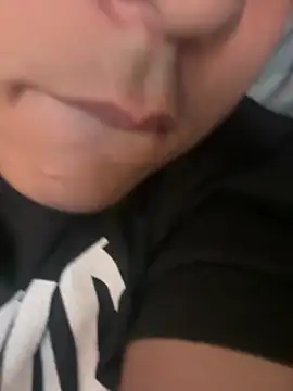 Lilyassjdhz online show from May 5, 2026, 1:14 pm