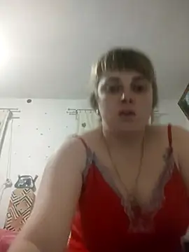 CoddessCrystal online show from December 15, 2025, 4:40 am