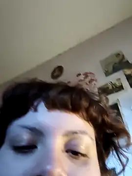 Snapshot of tiredcamgirI chatting on September 22, 2025, 6:47 pm tiredcamgirI online show from September 22, 2025, 6:47 pm