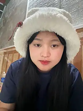 Snapshot of Anges893 chatting on November 10, 2025, 2:38 am Anges893 online show from November 10, 2025, 2:38 am