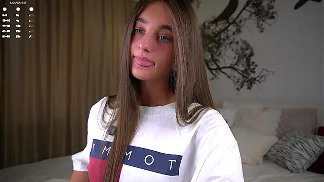 Snapshot of PiquingOgalala chatting on October 10, 2025, 1:06 am PiquingOgalala online show from October 10, 2025, 1:06 am