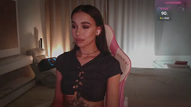 Snapshot of march_mellow chatting on January 19, 2025, 6:43 pm march mellow online show from January 19, 2025, 6:43 pm