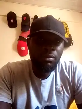 Snapshot of ClinDi chatting on April 24, 2026, 6:26 am ClinDi online show from April 24, 2026, 6:26 am
