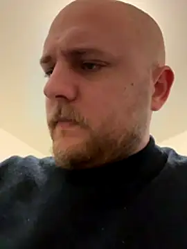 Snapshot of QueueFrenchie chatting on January 5, 2026, 7:28 pm QueueFrenchie online show from January 5, 2026, 7:28 pm