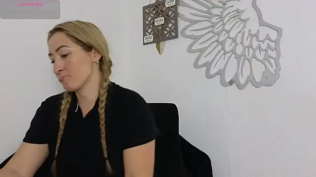 Snapshot of avatomas_02 chatting on July 6, 2026, 1:12 am avatomas 02 online show from July 6, 2026, 1:12 am