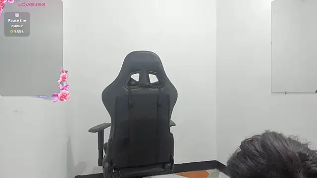 Snapshot of avatomas_02 chatting on September 17, 2025, 4:36 am avatomas 02 online show from September 17, 2025, 4:36 am