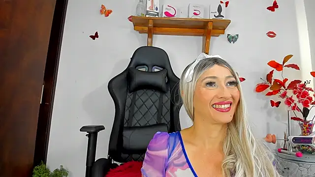 Snapshot of avatomas_02 chatting on March 4, 2025, 4:17 am avatomas 02 online show from March 4, 2025, 4:17 am