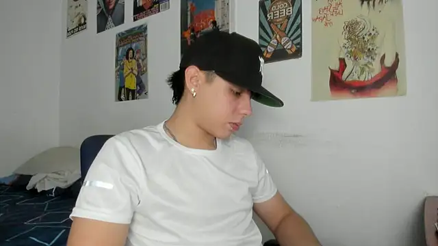 Snapshot of nathan_x1 chatting on November 11, 2025, 8:14 pm nathan x1 online show from November 11, 2025, 8:14 pm