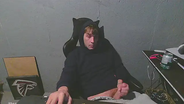 Snapshot of Superoz77 chatting on December 9, 2024, 4:34 am Superoz77 online show from December 9, 2024, 4:34 am