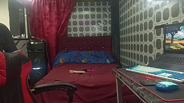 AdelinaMiran90 online show from March 9, 2026, 7:01 am