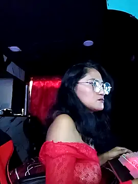 Snapshot of AdelinaMiran90 chatting on October 23, 2025, 9:02 pm AdelinaMiran90 online show from October 23, 2025, 9:02 pm