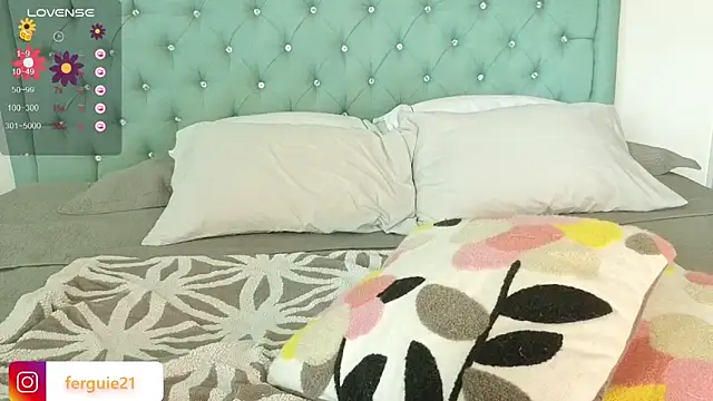 fergie21 online show from November 3, 2025, 6:55 pm