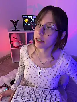 Snapshot of _nobara__ chatting on December 3, 2025, 3:18 am nobara online show from December 3, 2025, 3:18 am