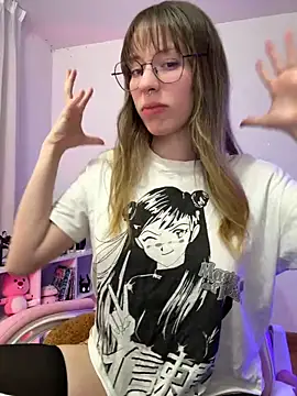 Snapshot of _nobara__ chatting on October 18, 2025, 2:35 am nobara online show from October 18, 2025, 2:35 am