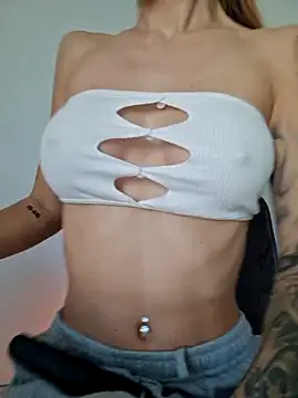 Snapshot of EileX_official chatting on February 25, 2026, 6:24 am EileX official online show from February 25, 2026, 6:24 am