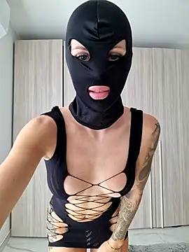 Snapshot of EileX_official chatting on November 11, 2025, 7:58 am EileX official online show from November 11, 2025, 7:58 am