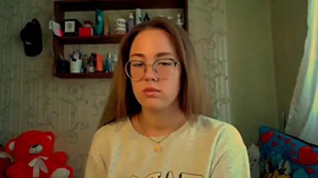 luxie milady online show from October 24, 2025, 9:52 am