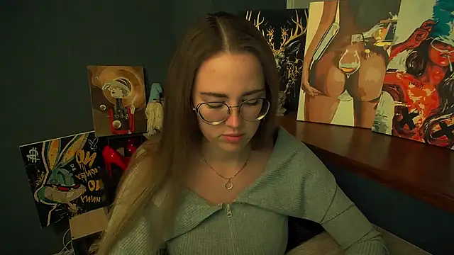 luxie milady online show from April 22, 2026, 12:34 pm