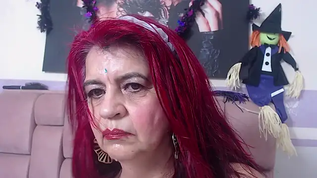 Snapshot of RoxetteMature chatting on October 22, 2025, 12:15 pm RoxetteMature online show from October 22, 2025, 12:15 pm