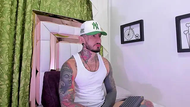 Snapshot of dilan_scootk_ chatting on October 24, 2025, 7:46 pm dilan scootk online show from October 24, 2025, 7:46 pm