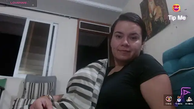 carlajames  online show from February 26, 2025, 9:31 pm