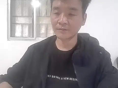 Snapshot of kisstoyousoon2024 chatting on November 16, 2025, 9:47 am kisstoyousoon2024 online show from November 16, 2025, 9:47 am