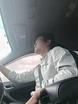 Snapshot of kisstoyousoon2024 chatting on December 23, 2025, 7:29 am kisstoyousoon2024 online show from December 23, 2025, 7:29 am