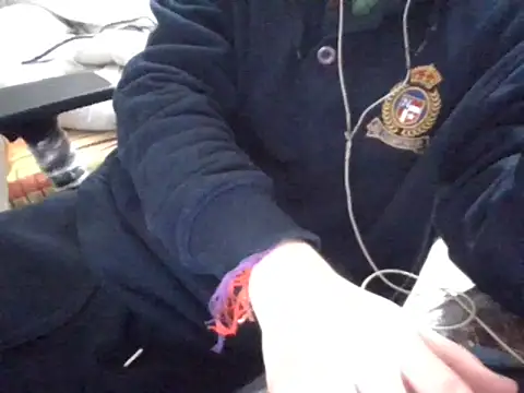 Snapshot of raka120294 chatting on December 26, 2024, 7:27 pm raka120294 online show from December 26, 2024, 7:27 pm